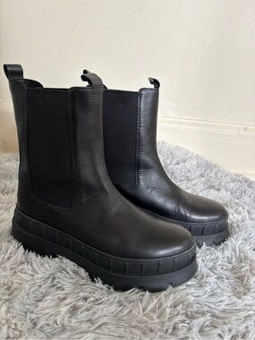 Steve Madden Black Chunky Platform Chelsea Ankle Boots